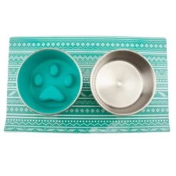 Ryan's Pet Supplies Dawgee Dine Bundle: Dining Mat & Magnetic Stay-on Bowls