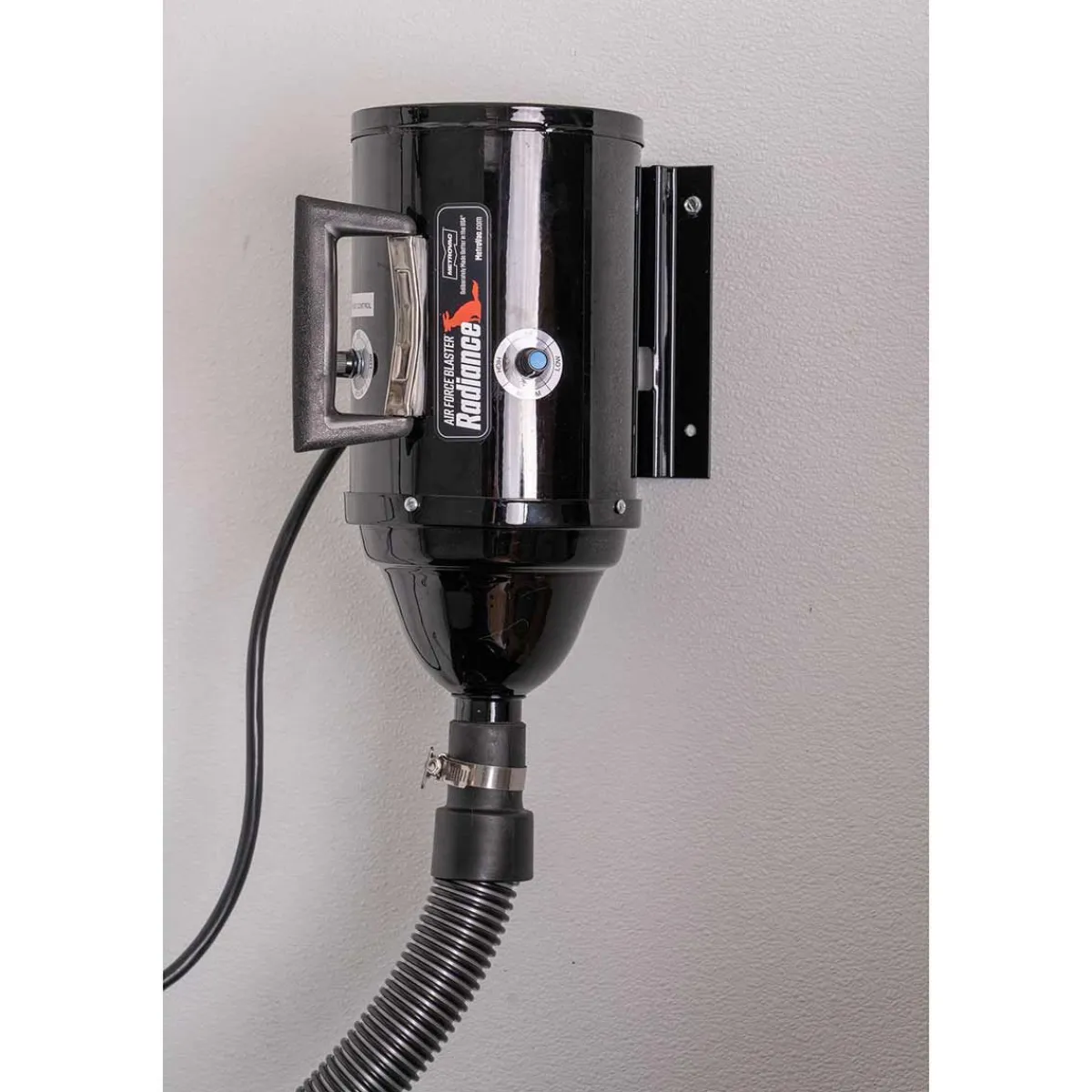 Ryan's Pet Supplies MetroVac Air Force Blaster Radiance Black